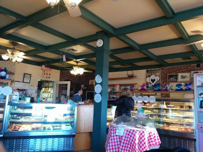 Garguilos Bakery Picture 10