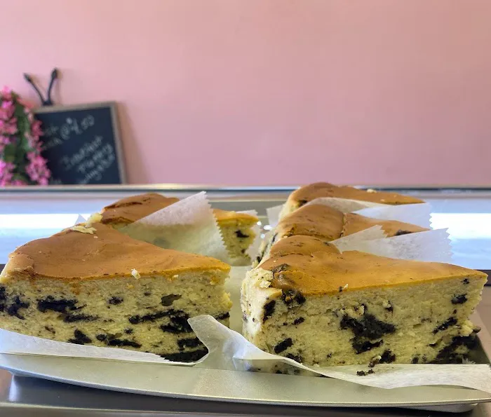 EJS Bakery & Cafe Picture 6