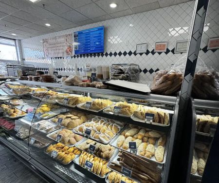 La Excelencia Bakery