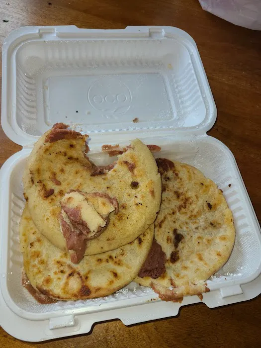 La Excelencia Bakery Picture 4
