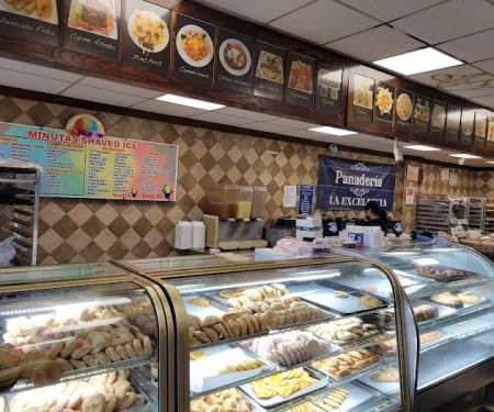 La Excelencia Bakery & Deli