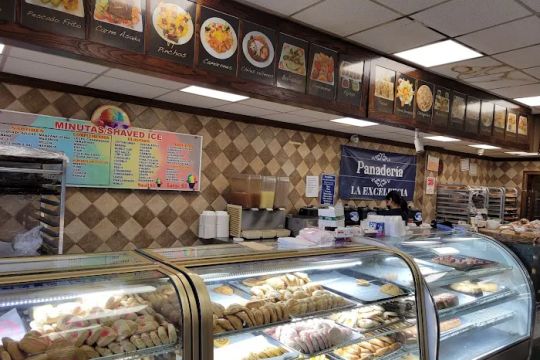 La Excelencia Bakery & Deli