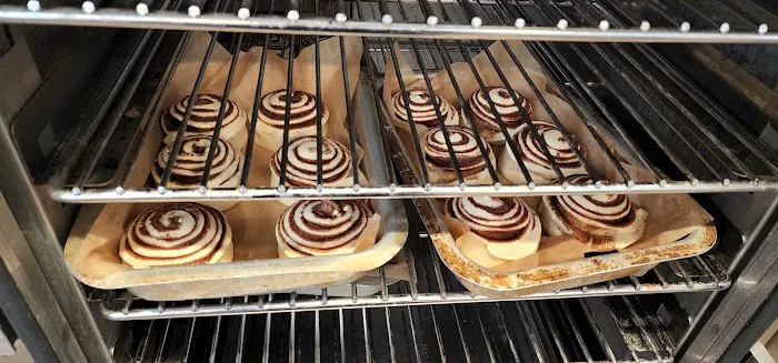 Cinnabon Picture 7