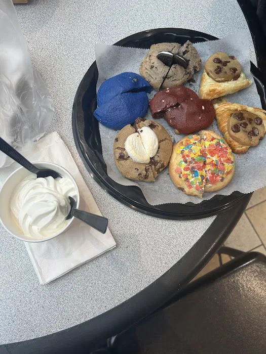 Duchess Cookies Smith Haven Mall Picture 4