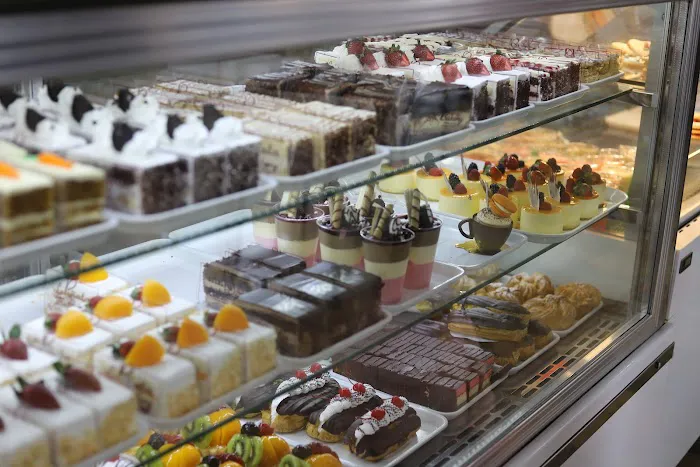 La Pinata Bakery Picture 2