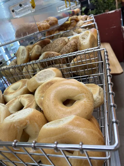 Bella's Bagels and Deli Picture 5