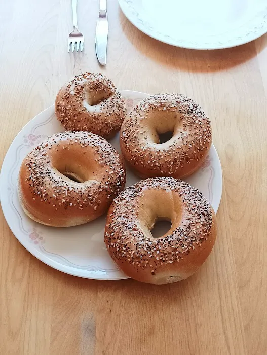 Poppyseeds Bagels Picture 2