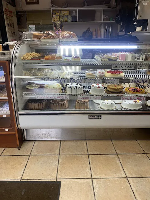 Alicia's Bakery Picture 4