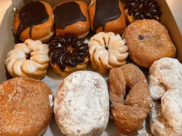 Dolci Momenti Bakery Picture 4