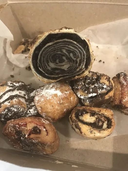 Dolci Momenti Bakery Picture 9