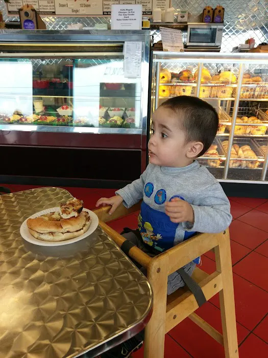 Cella Bagels & Grill Picture 10