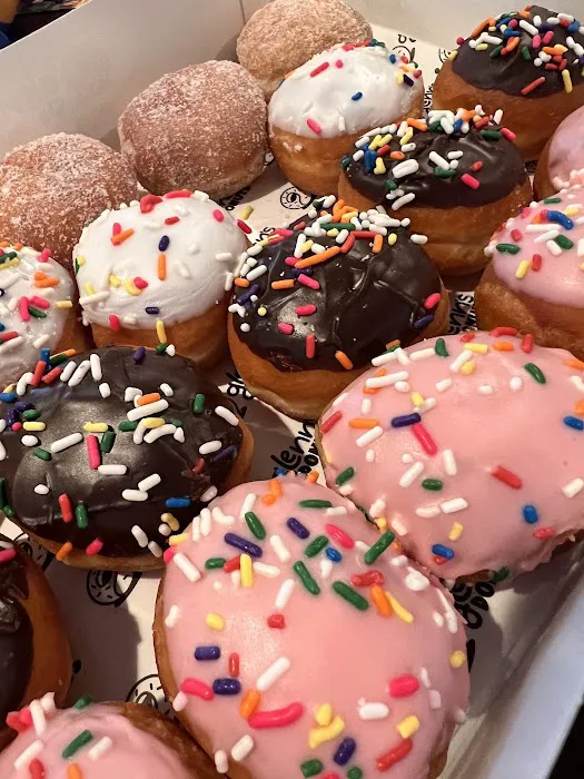 Glenn's Donuts Picture 10