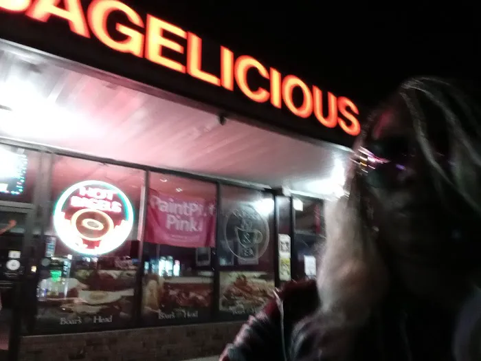 Bagelicious Cafe Picture 8