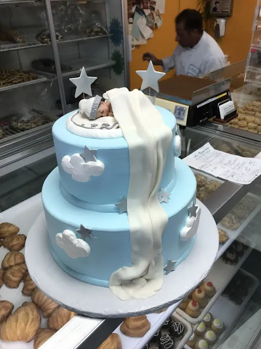 Domenick's Nepperhan Italian Pastry Shop Picture 2