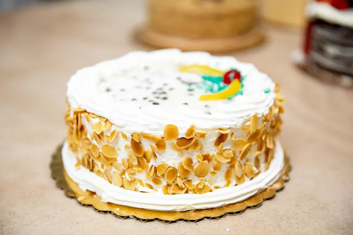 La Roma Pastry Shop Picture 5