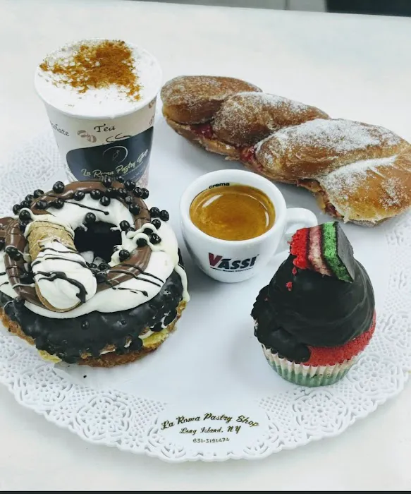 La Roma Pastry Shop Picture 8
