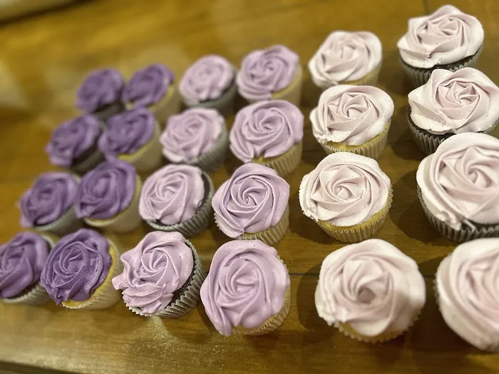 Christina's Creative Cupcakes Picture 2