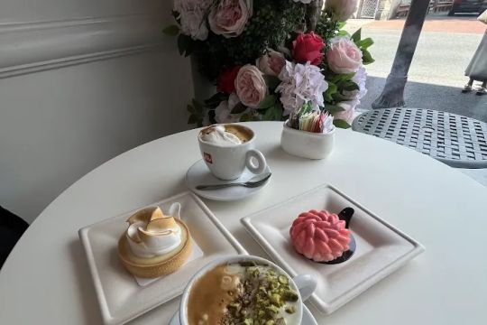 Arome Caffe & Patisserie