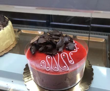 La Renaissance Patisserie Francaise