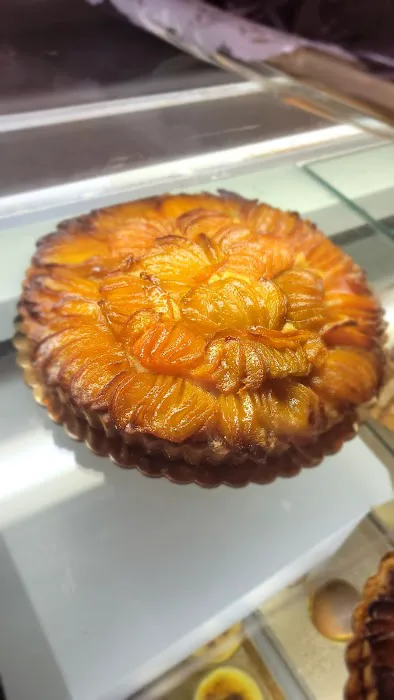 La Renaissance Patisserie Francaise Picture 4
