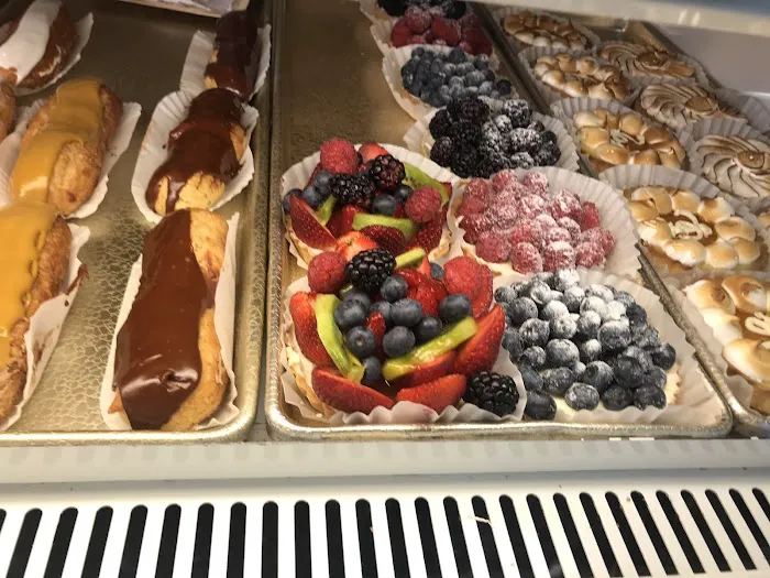 La Renaissance Patisserie Francaise Picture 9