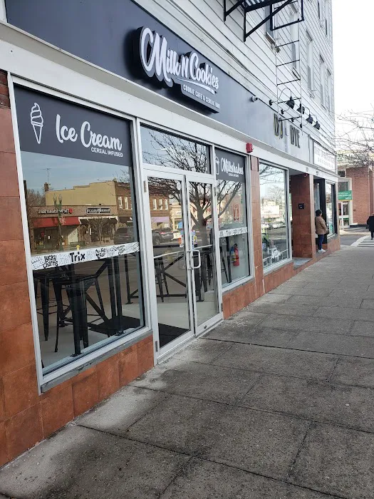 Milk N Cookies - Cookie Café & Cereal Bar Picture 2