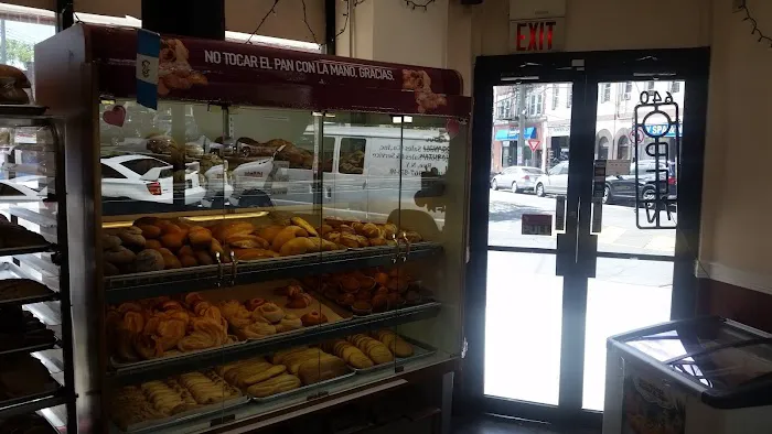 Panaderia y Cafe La Chapincita Picture 6