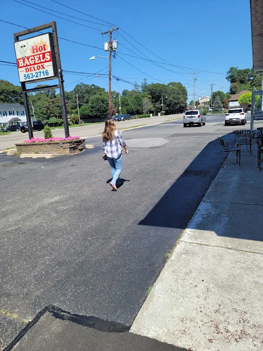 Hot Bagels DeLox Picture 8