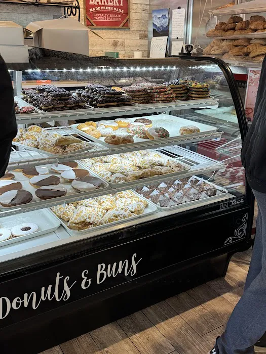 Dolci Momenti Bakery Picture 3