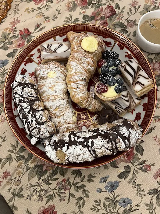 Dolci Momenti Bakery Picture 9