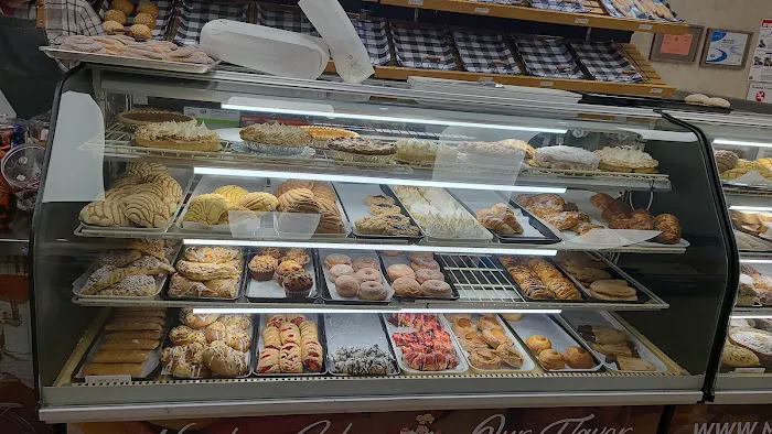 Mamá Abuelita Bakery Picture 6