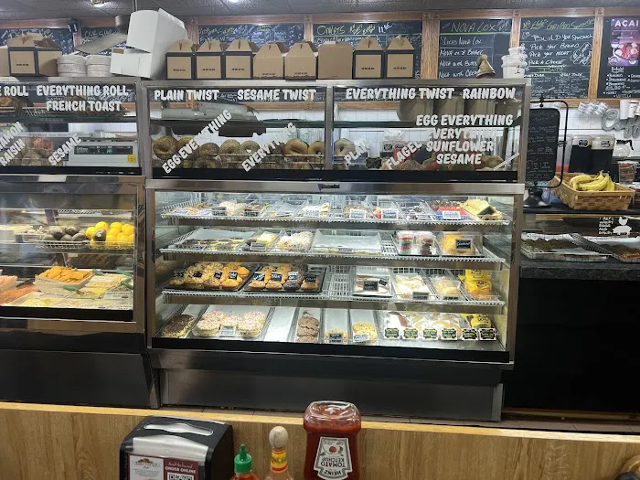 Bagels Your Way Cafe Picture 4