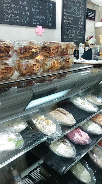 Bagel Cafe Picture 10