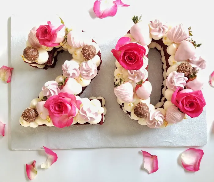 Wildly Cakes & Sweets LLC Picture 3