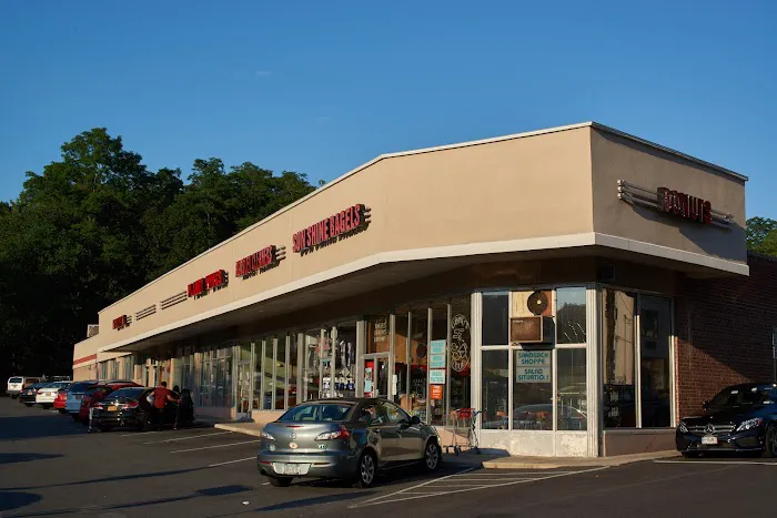 Sunshine Bagels & Doughnut Shop Picture 3