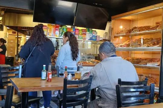 Buen Gusto Bakery