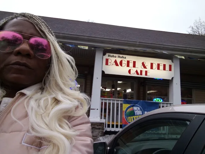 Hubba Hubba Bagels & Deli Picture 4