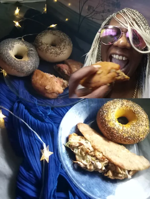 Hubba Hubba Bagels & Deli Picture 5