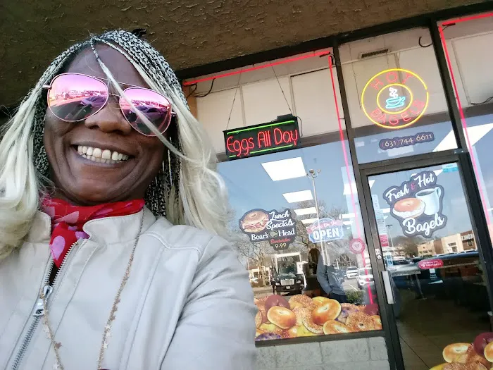 Fresh & Hot Bagels Picture 2