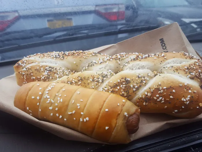 Philly Pretzel Factory Picture 4