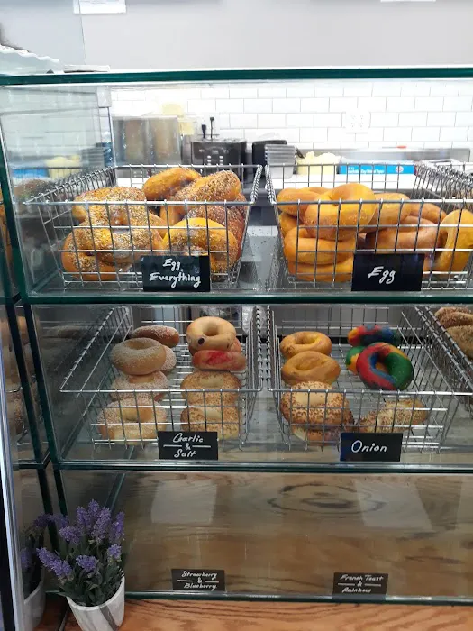 Your Bagel Cafe (Royal Shopping Center) Picture 6