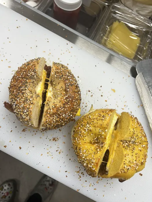Bagel Palace Cafe Picture 9