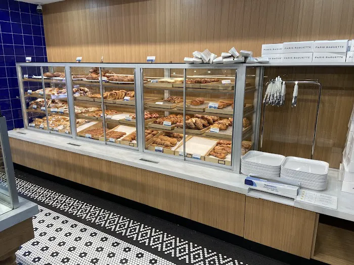 Paris Baguette Picture 1