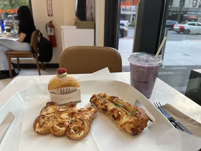 Tous les Jours Cafe Picture 3