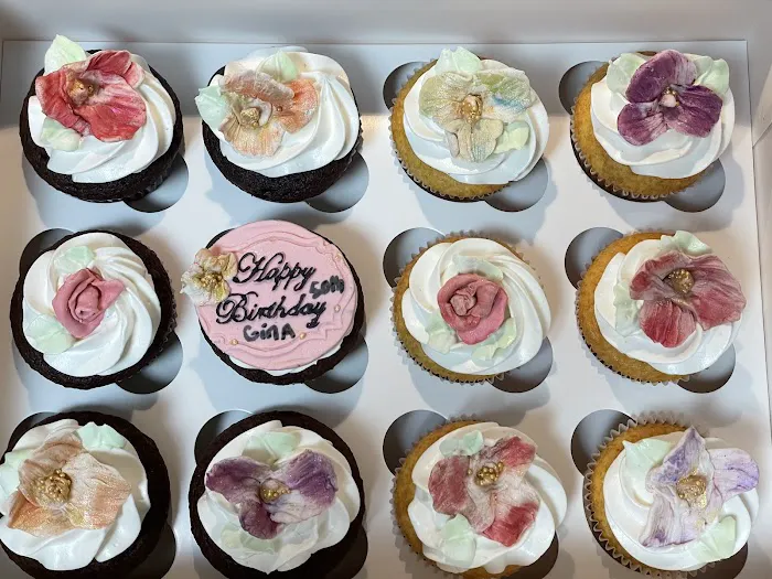 Amy’s Custom Cupcakes ( NOT A STORE FRONT) Picture 4
