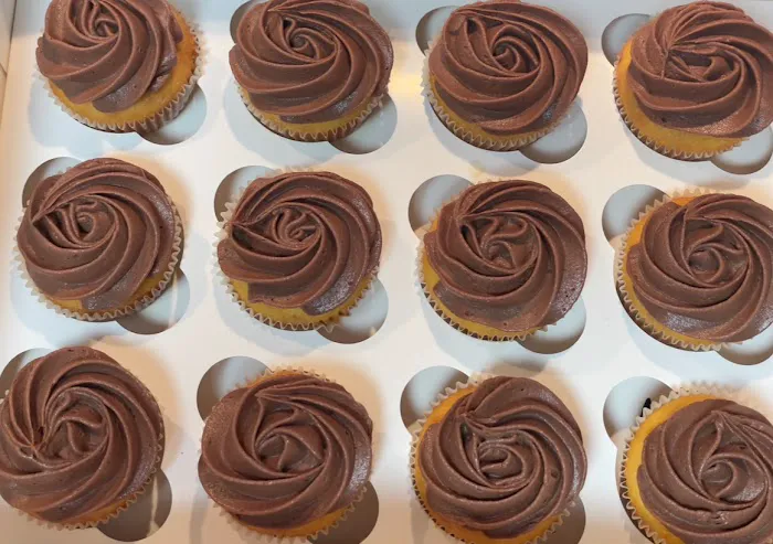 Amy’s Custom Cupcakes ( NOT A STORE FRONT) Picture 9