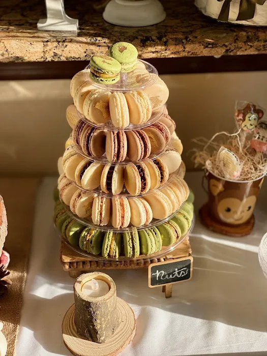 Monies Macarons Picture 1