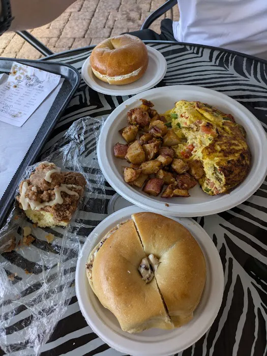 Bean and Bagel Cafe Picture 5