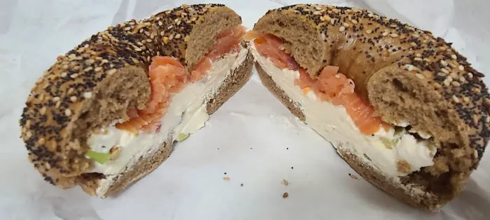 Pete's Bagels and Brunch Eastport Picture 6