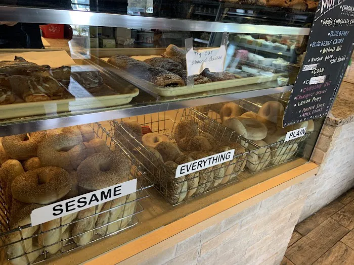 Pete's Bagels and Brunch Eastport Picture 5